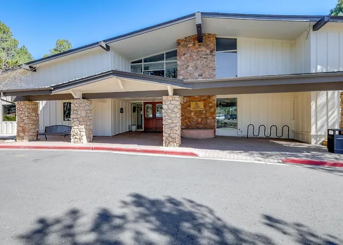 Townhome Near Dtwn Flagstaff: Grill, Golf & Relax! Casa vacanze *